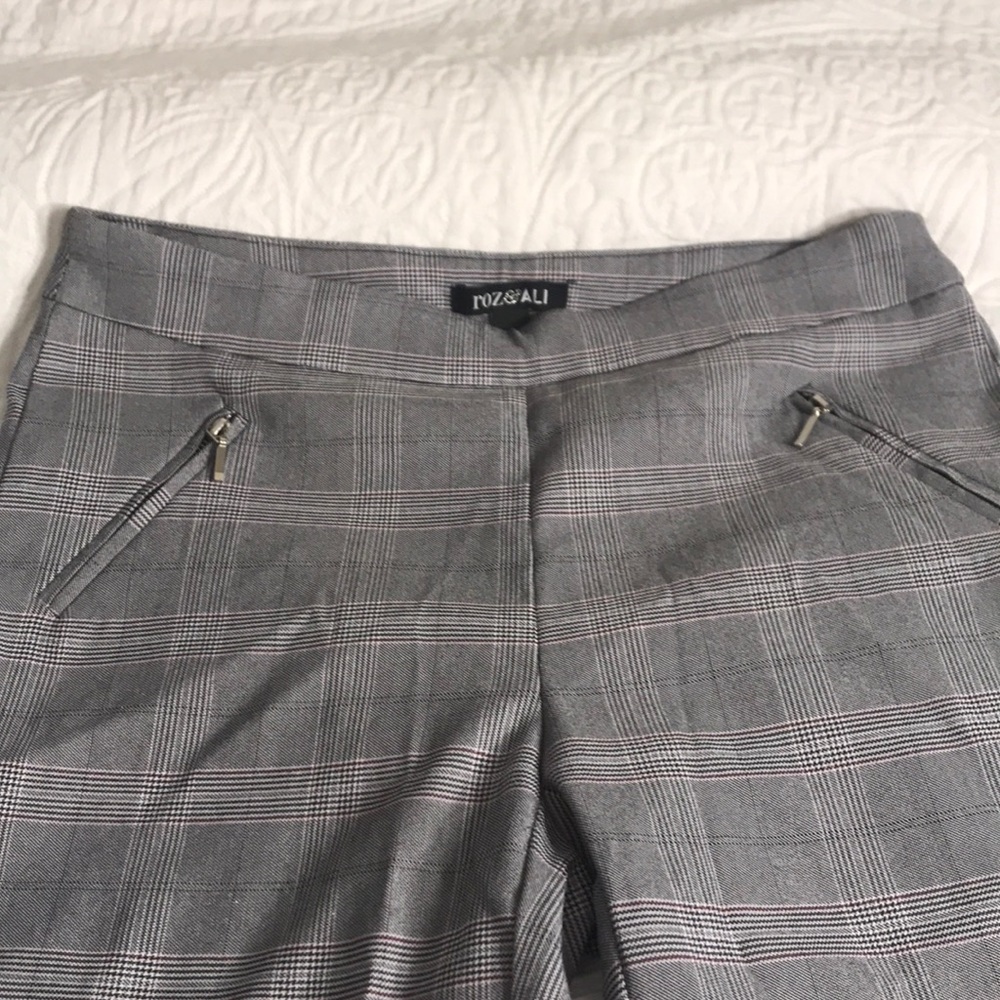 Roz and Ali Plaid Dress Pants